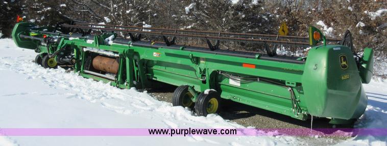 image for item AW9093 2010 John Deere 635D draper head