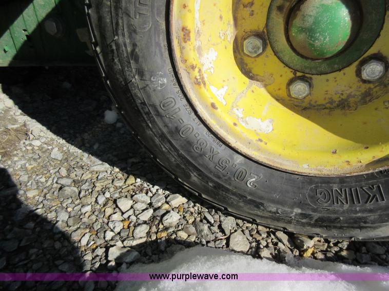 image for item AW9093 2010 John Deere 635D draper head