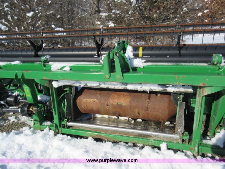 image for item AW9093 2010 John Deere 635D draper head