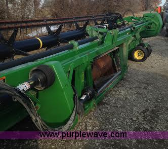 image for item AW9093 2010 John Deere 635D draper head