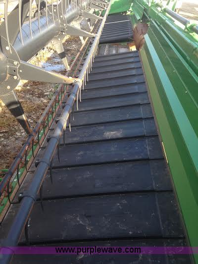 image for item AW9093 2010 John Deere 635D draper head