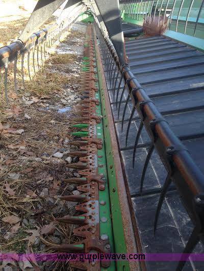 image for item AW9093 2010 John Deere 635D draper head