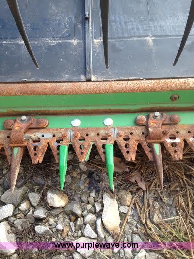 image for item AW9093 2010 John Deere 635D draper head