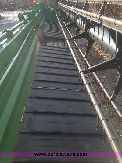 image for item AW9093 2010 John Deere 635D draper head