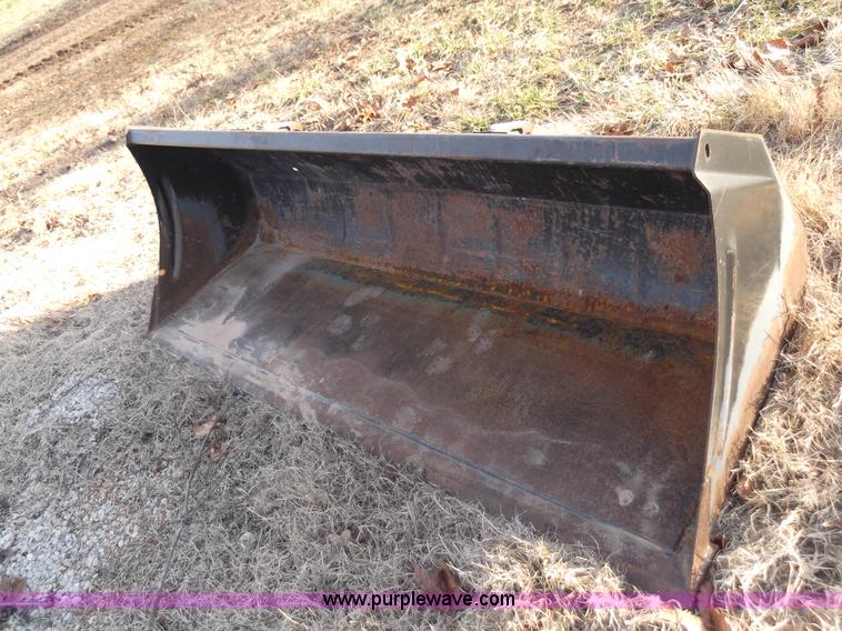 image for item D1383 2007 New Holland TM130 MFWD tractor