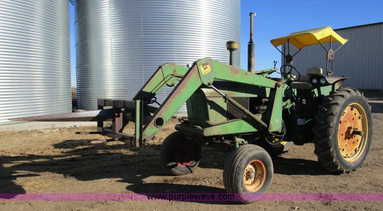 image for item D2255 John Deere 2510 tractor