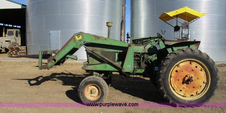 image for item D2255 John Deere 2510 tractor