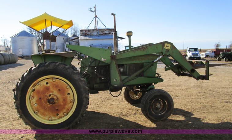 image for item D2255 John Deere 2510 tractor