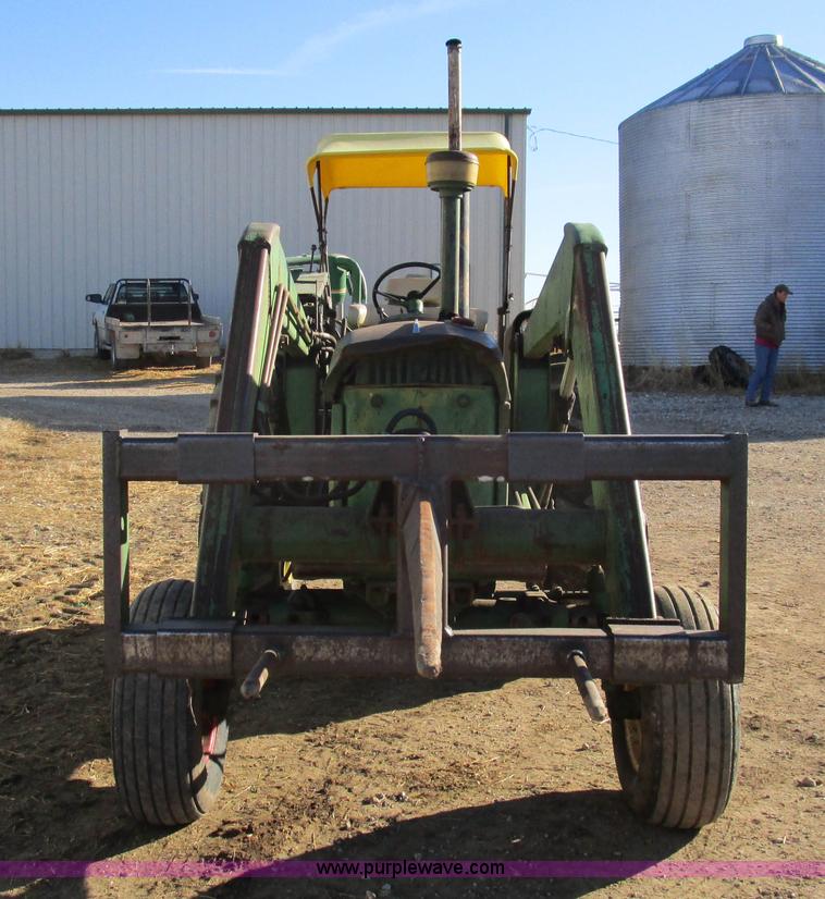 image for item D2255 John Deere 2510 tractor