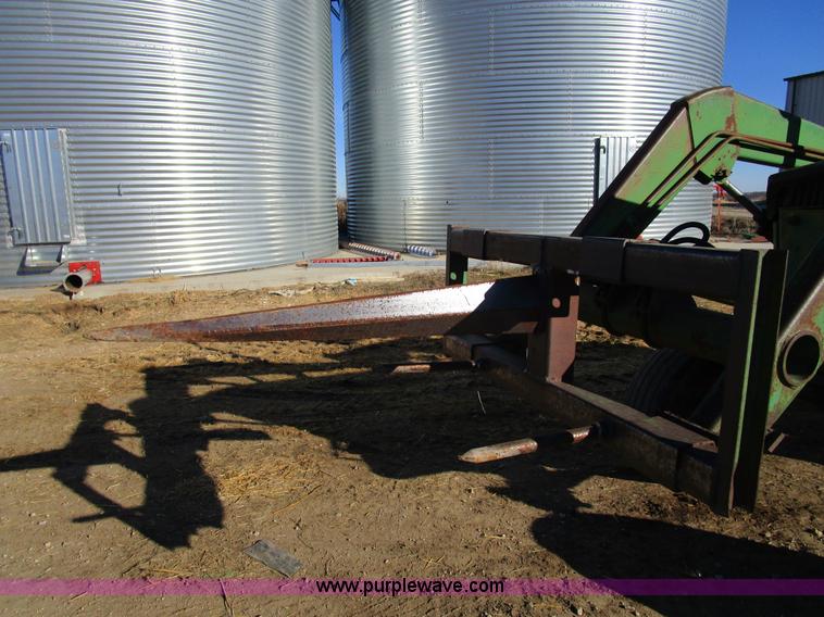 image for item D2255 John Deere 2510 tractor