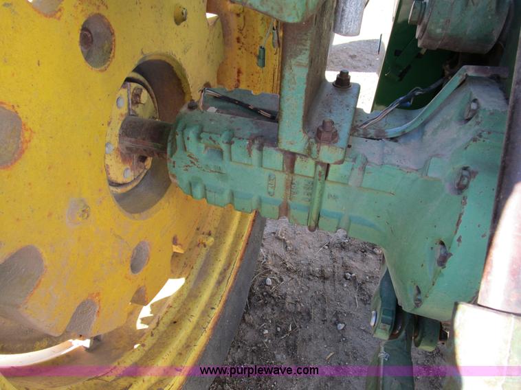 image for item D2255 John Deere 2510 tractor