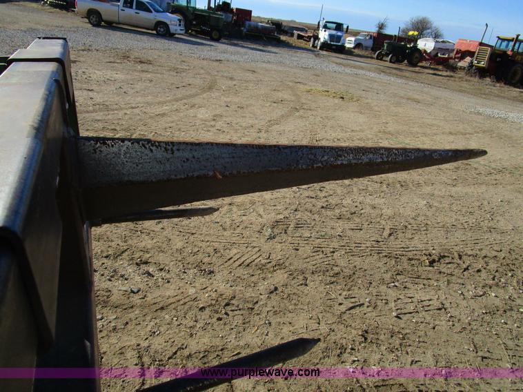 image for item D2255 John Deere 2510 tractor