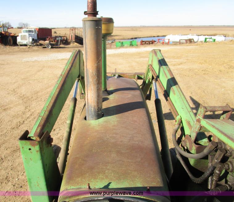 image for item D2255 John Deere 2510 tractor