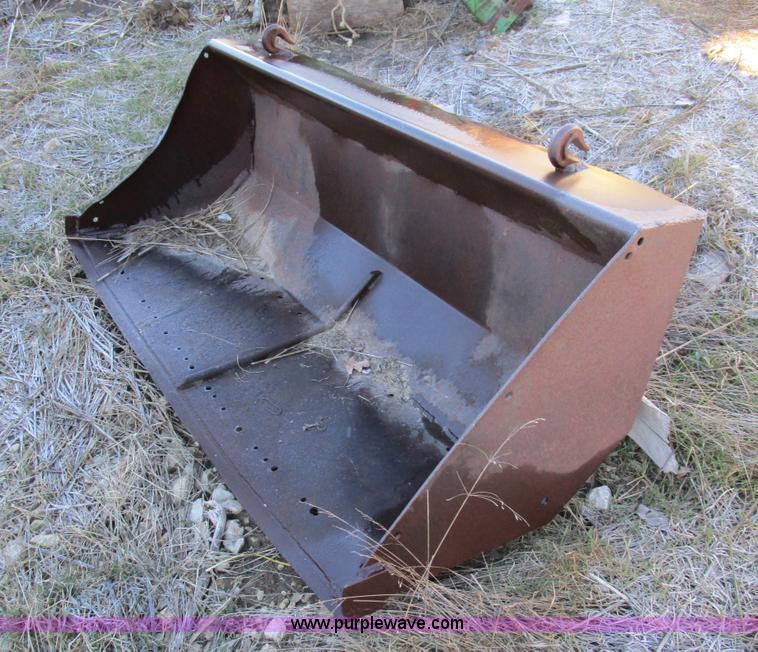 image for item D2255 John Deere 2510 tractor