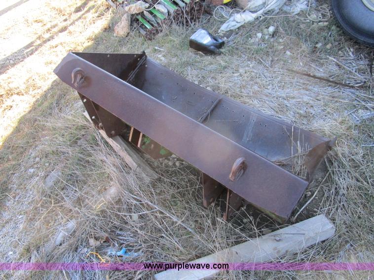 image for item D2255 John Deere 2510 tractor