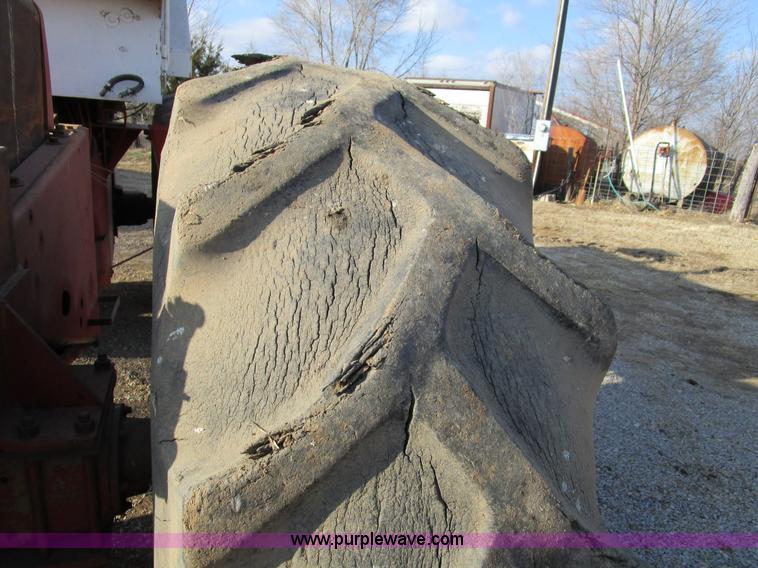 image for item D2257 1971 Minneapolis Moline A4T-1600 4WD tractor