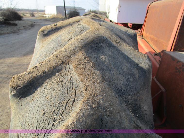 image for item D2257 1971 Minneapolis Moline A4T-1600 4WD tractor