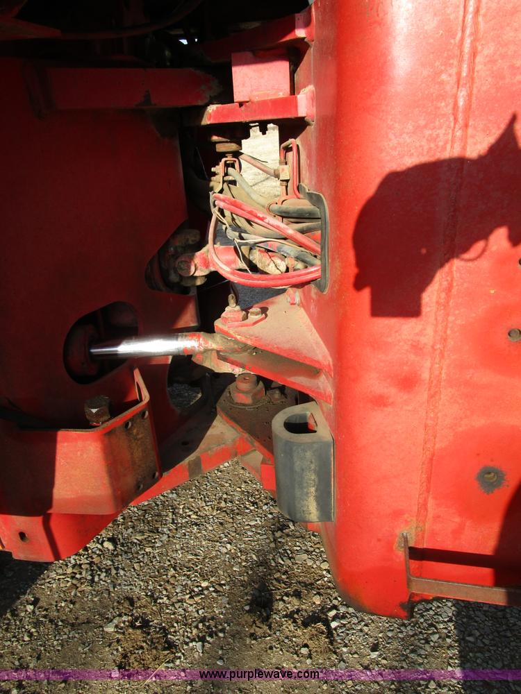 image for item D2257 1971 Minneapolis Moline A4T-1600 4WD tractor