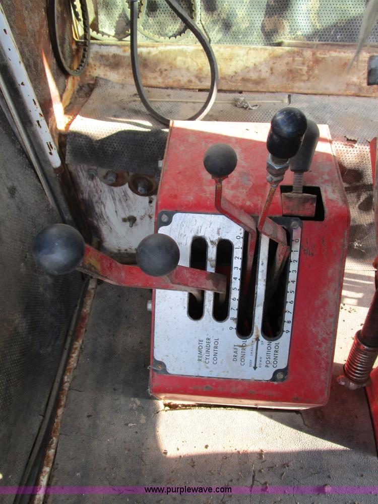 image for item D2257 1971 Minneapolis Moline A4T-1600 4WD tractor