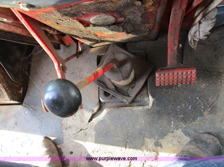 image for item D2257 1971 Minneapolis Moline A4T-1600 4WD tractor