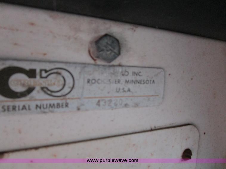 image for item D2257 1971 Minneapolis Moline A4T-1600 4WD tractor