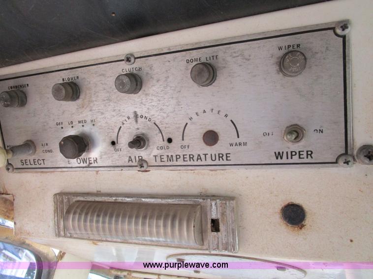 image for item D2257 1971 Minneapolis Moline A4T-1600 4WD tractor