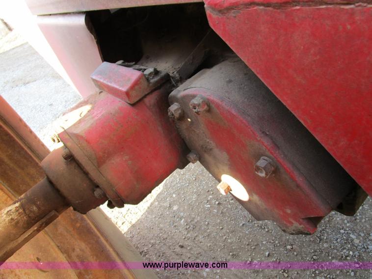 image for item D2257 1971 Minneapolis Moline A4T-1600 4WD tractor