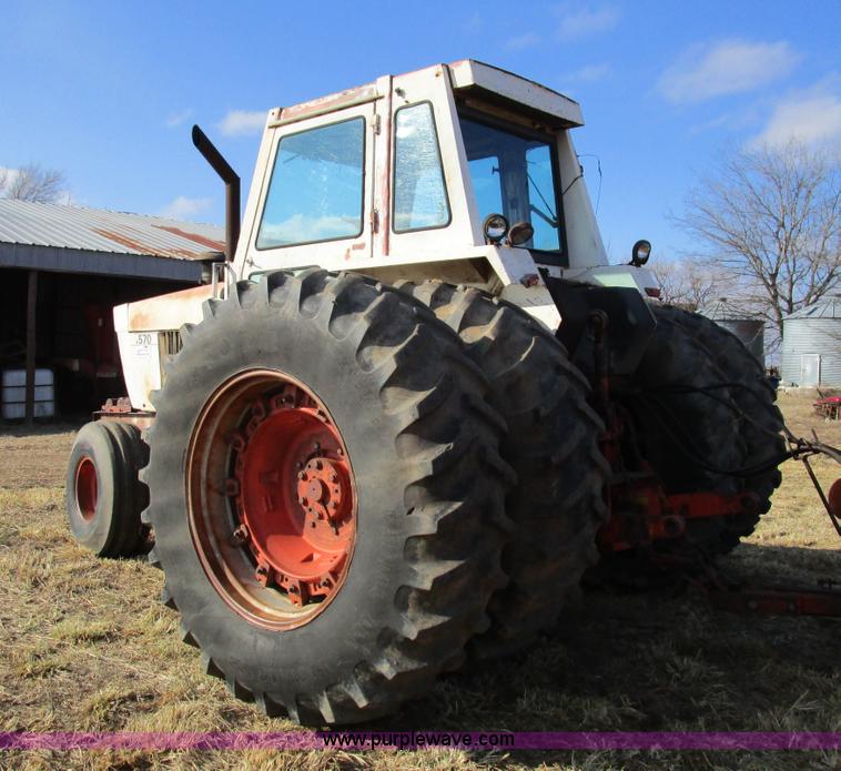 image for item D2259 1977 Case 1570 tractor
