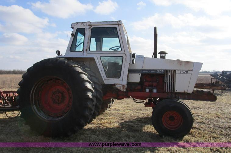 image for item D2259 1977 Case 1570 tractor