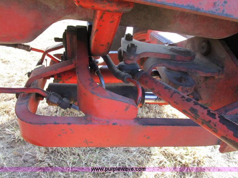 image for item D2259 1977 Case 1570 tractor