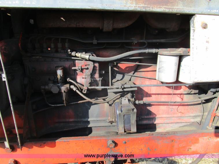 image for item D2259 1977 Case 1570 tractor