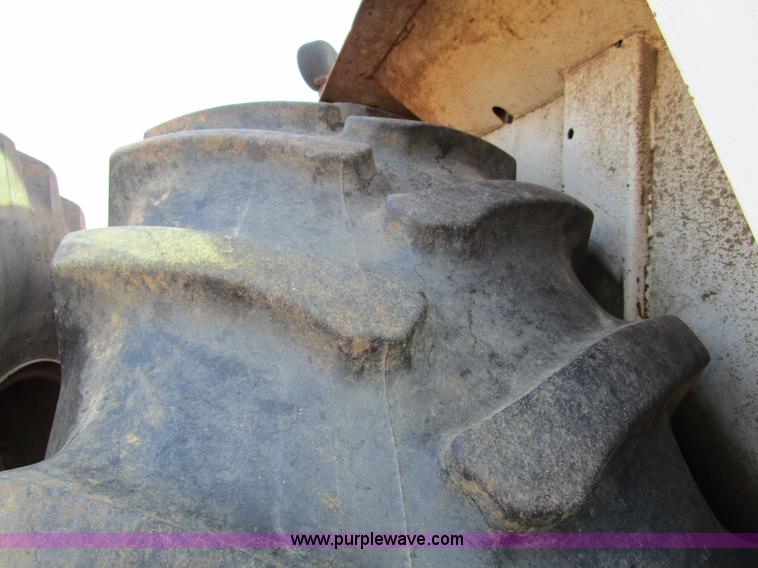 image for item D2259 1977 Case 1570 tractor