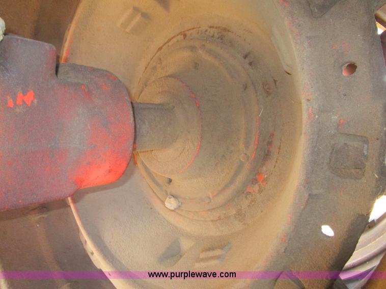 image for item D2259 1977 Case 1570 tractor