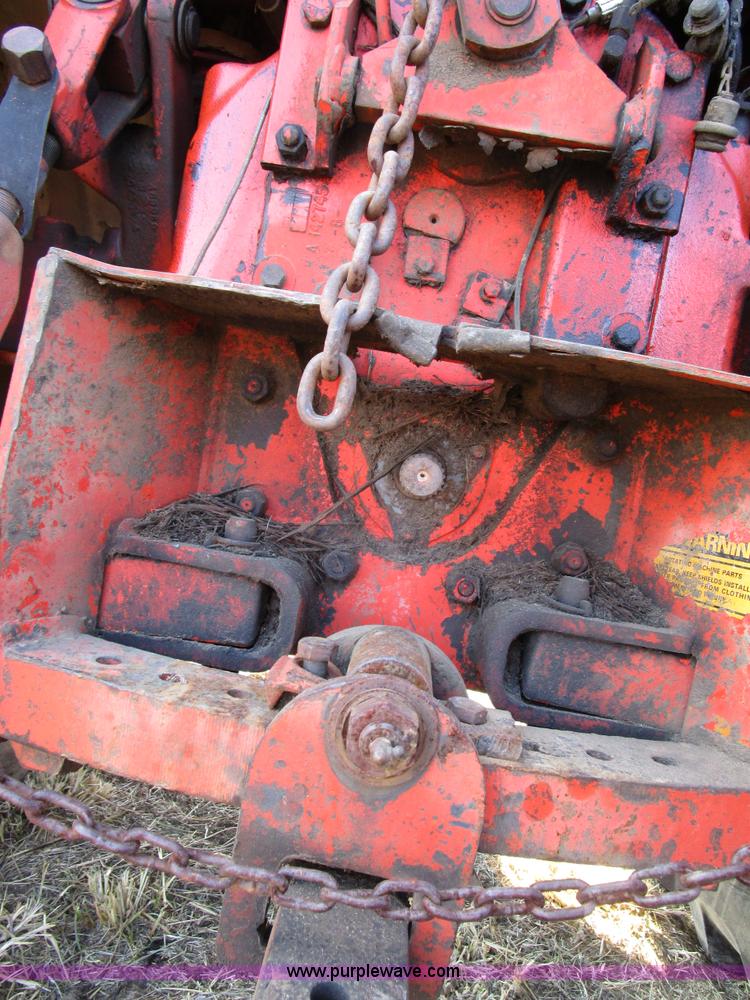 image for item D2259 1977 Case 1570 tractor