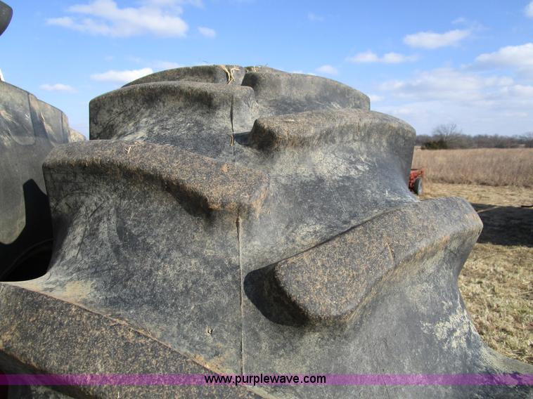 image for item D2259 1977 Case 1570 tractor