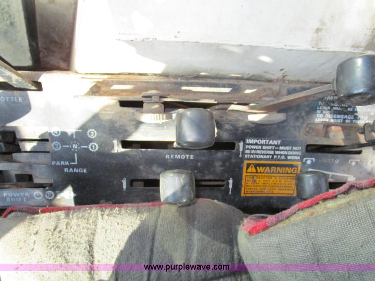 image for item D2259 1977 Case 1570 tractor