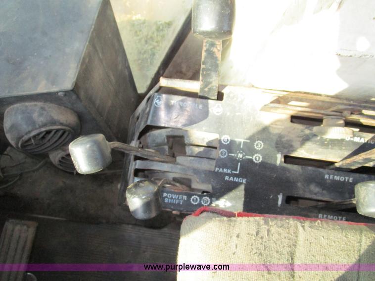 image for item D2259 1977 Case 1570 tractor