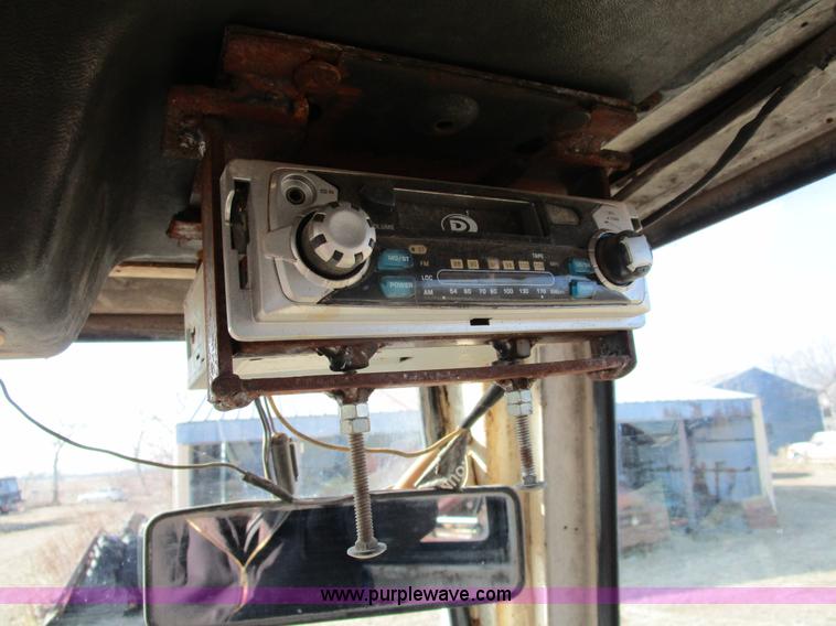 image for item D2259 1977 Case 1570 tractor