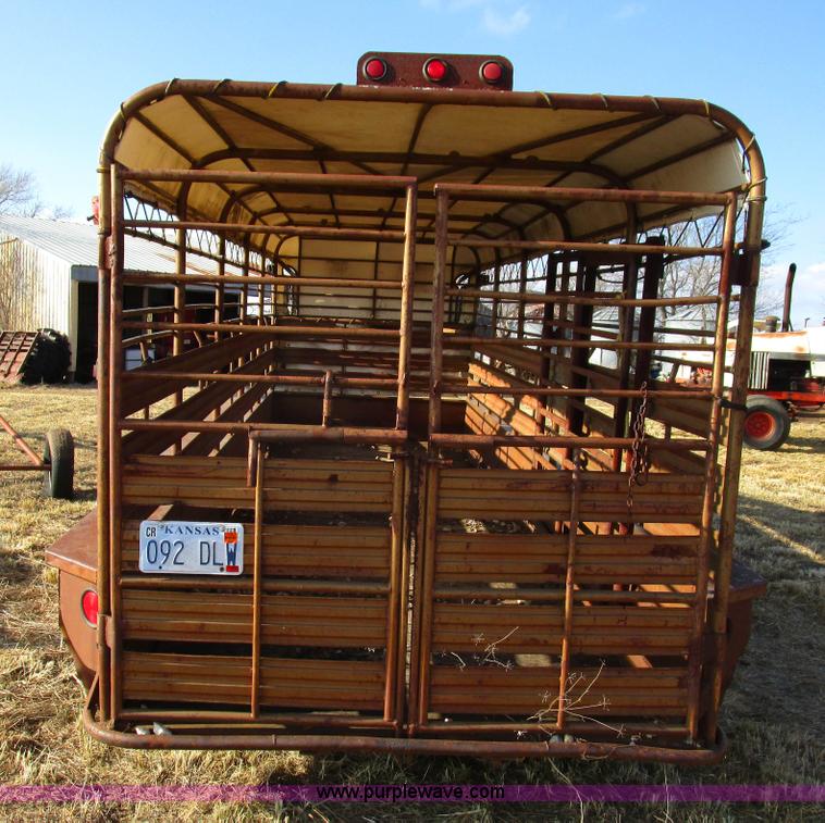 image for item D2260 1980 Hanover livestock trailer