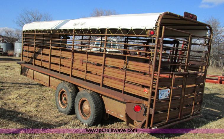 image for item D2260 1980 Hanover livestock trailer
