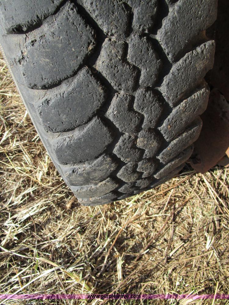 image for item D2260 1980 Hanover livestock trailer