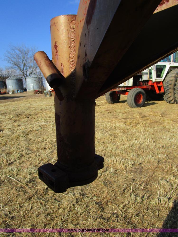 image for item D2260 1980 Hanover livestock trailer