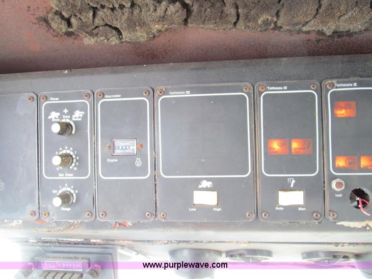 image for item D2261 1977 Gleaner M2 RWA Corn-Soybean Special combine