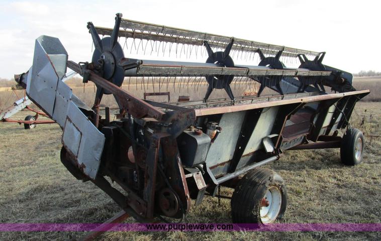 image for item D2261 1977 Gleaner M2 RWA Corn-Soybean Special combine