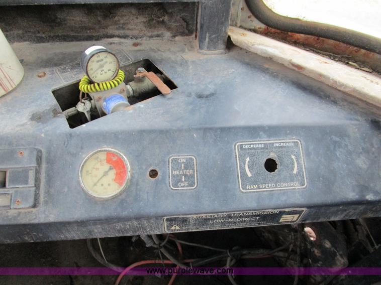 image for item D2285 Ag-Chem TerraGator 1664 applicator