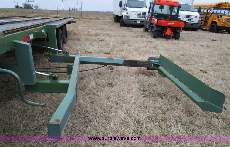 image for item D2286 2012 Hay Hauler gooseneck hay trailer