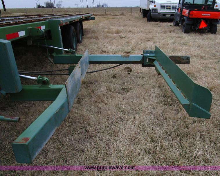 image for item D2286 2012 Hay Hauler gooseneck hay trailer