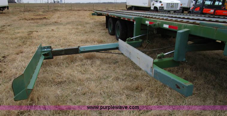 image for item D2286 2012 Hay Hauler gooseneck hay trailer