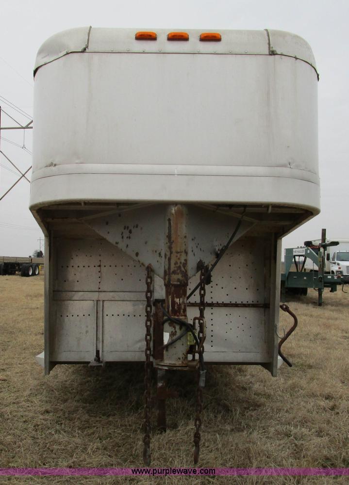 image for item D2287 2000 Bloomer livestock trailer