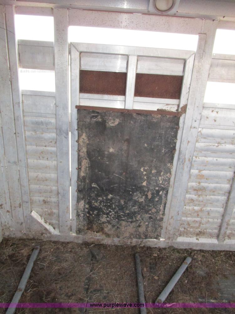 image for item D2287 2000 Bloomer livestock trailer